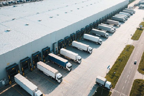 How Retailers Cut Sourcing Cost with Mixed Containers